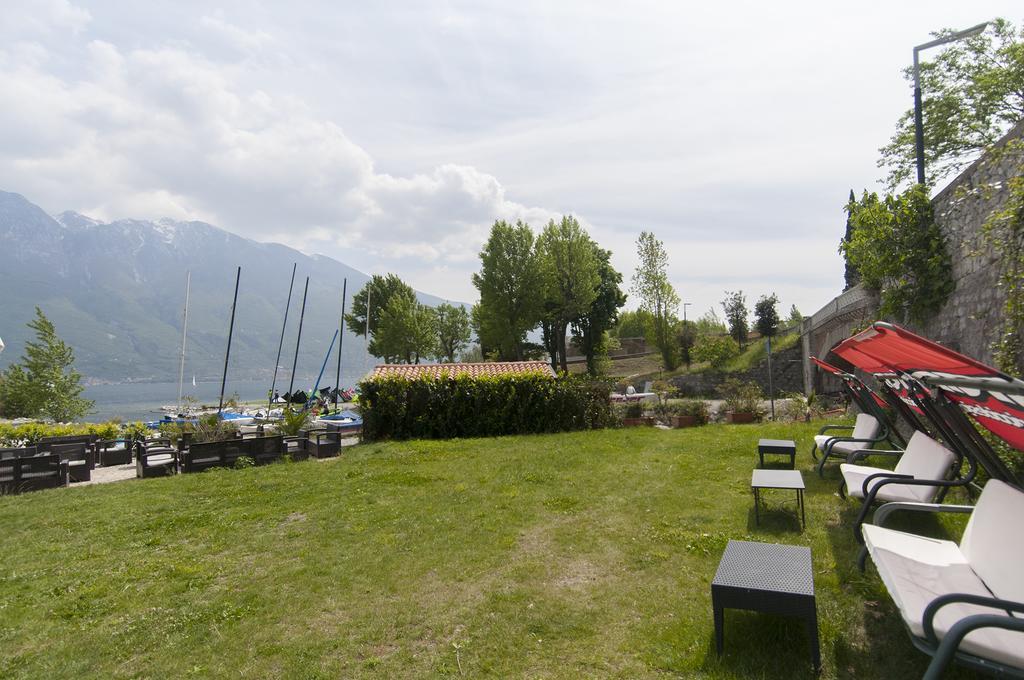 Campione Del Garda Surf House Hostel Pieve  ภายนอก รูปภาพ