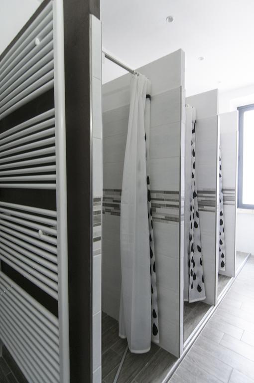 Campione Del Garda Surf House Hostel Pieve  ภายนอก รูปภาพ