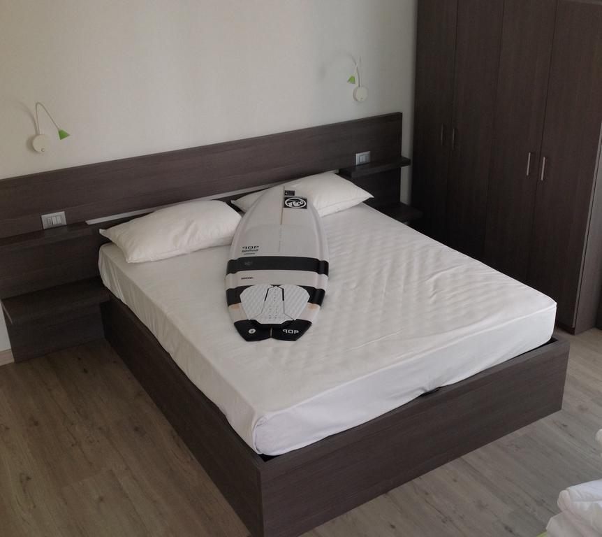 Campione Del Garda Surf House Hostel Pieve  ภายนอก รูปภาพ